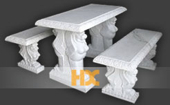 �h����������